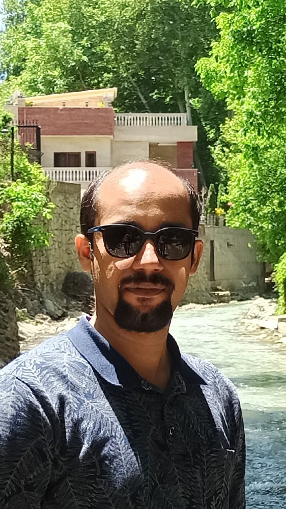 حمید عزیزی