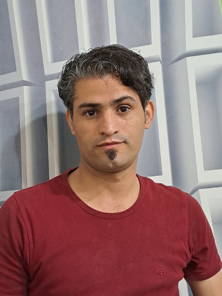 مهرداد کشوری