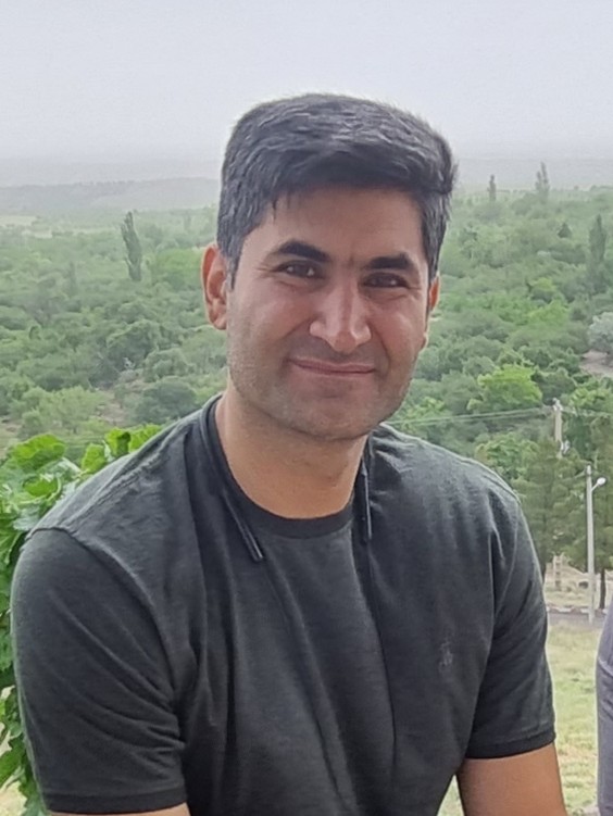 یونس شیخ احمدی