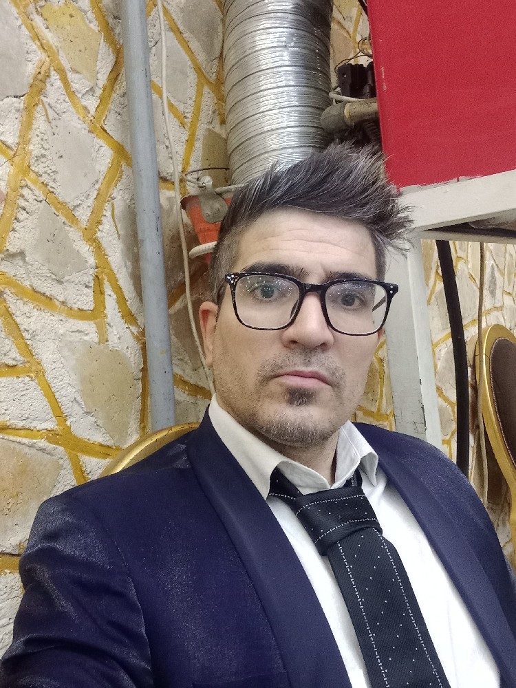 داوود شجاعی