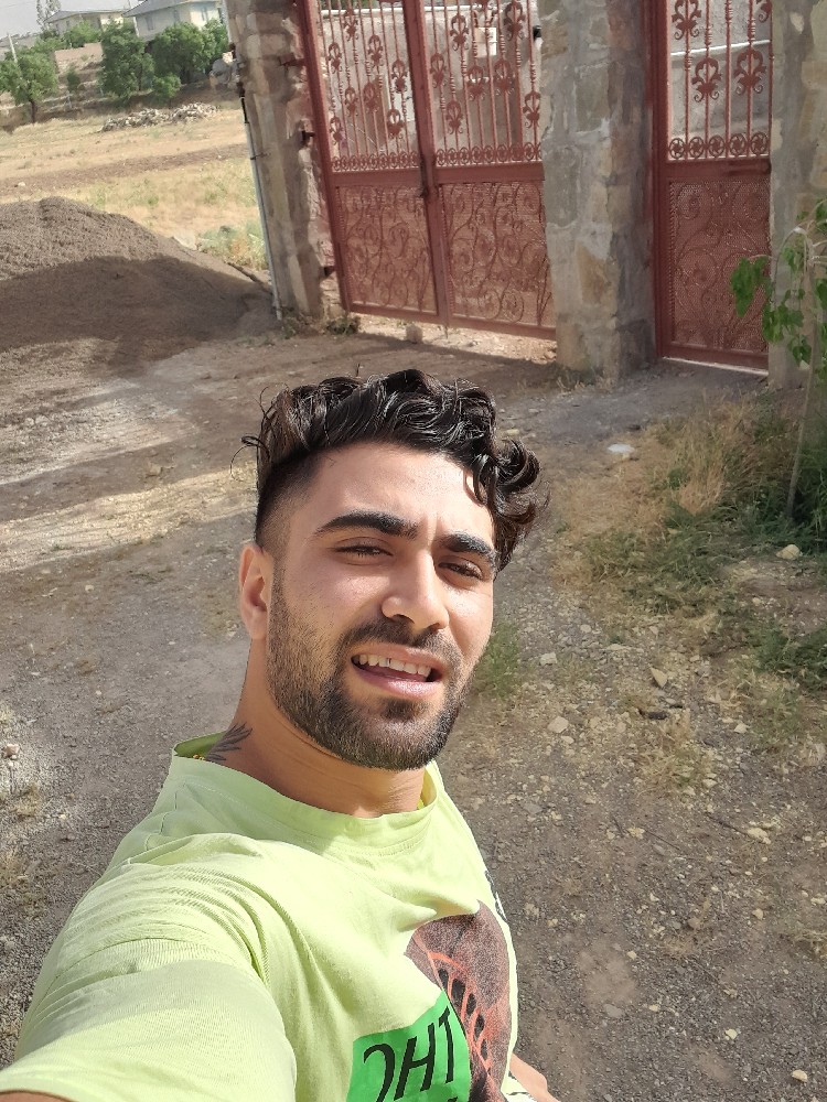 مهدی اسکندرزاده