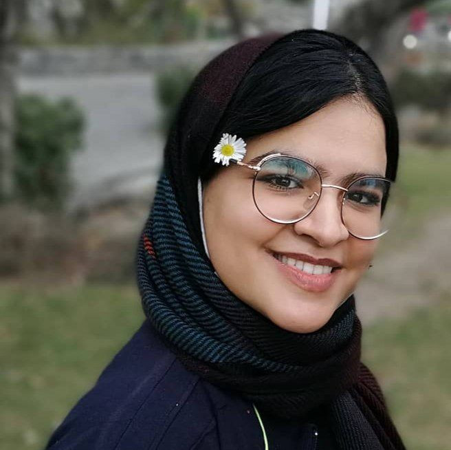 پرستو اکبرزاده