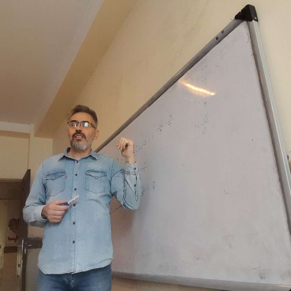 علیرضا گنج خانی