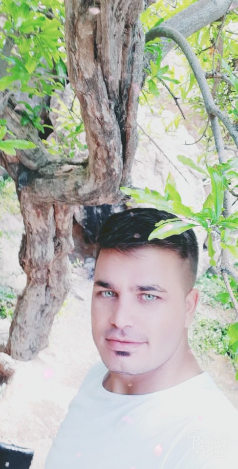 بهنام بیات