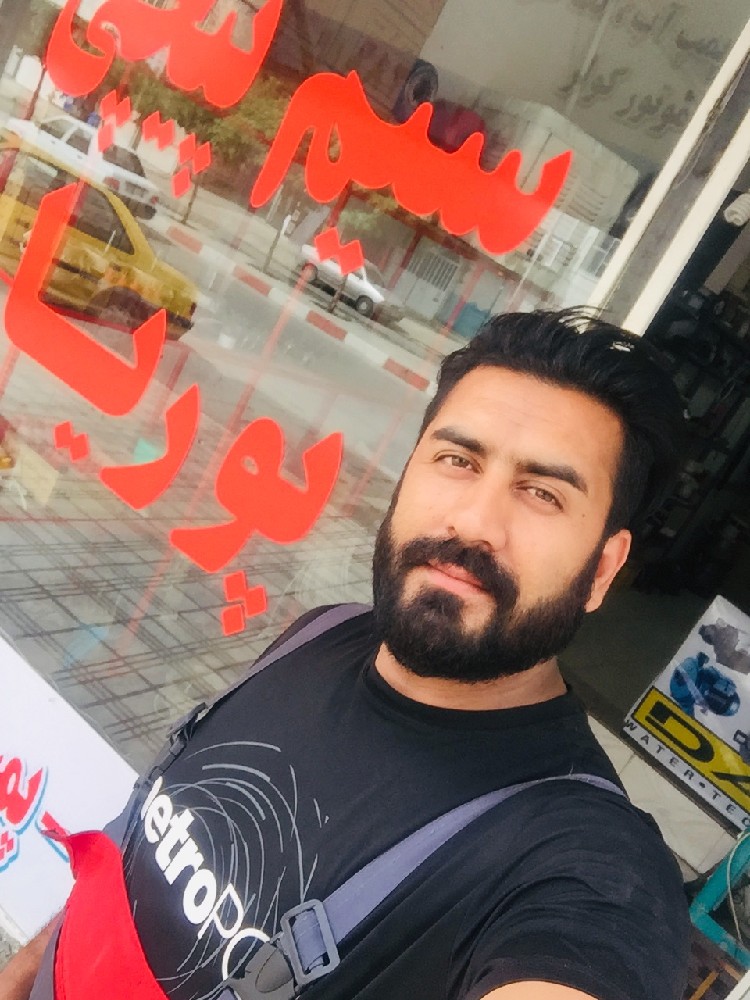 پوریا بهمنی