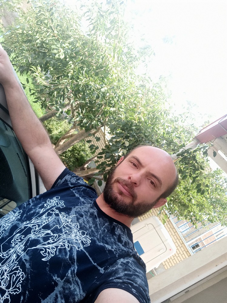 امیر ابرکار
