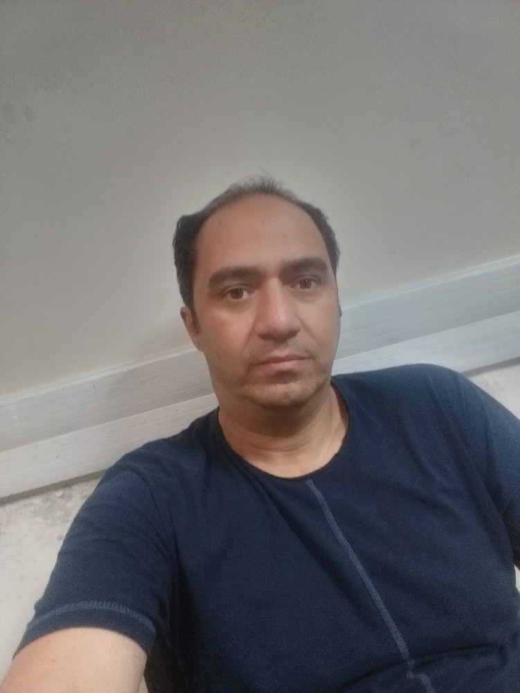 مهرداد ریاحی فر