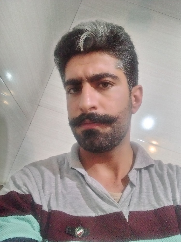حسین حسینی ثابت
