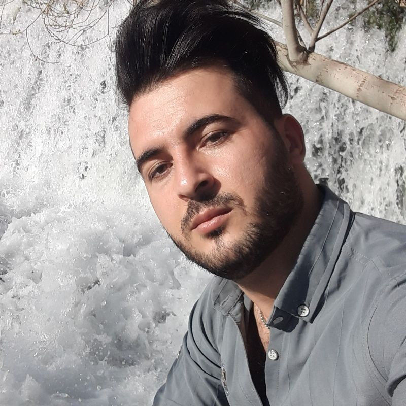 علی خزایی