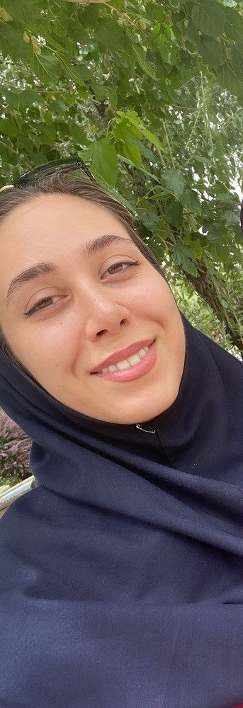نگین غیاثی