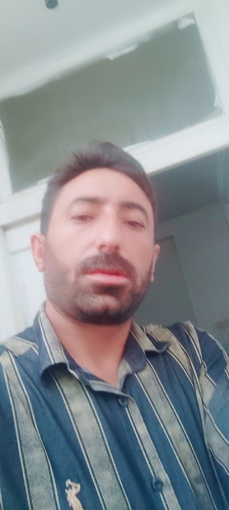 بابک مشفقی زاد