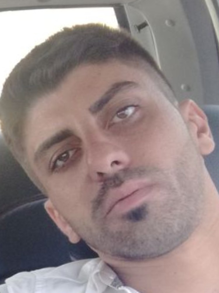 عادل آتشین