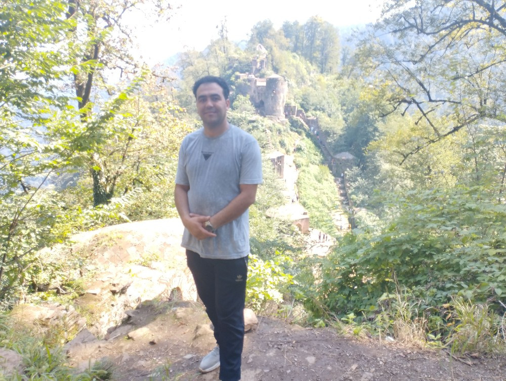 حسین هدایتی