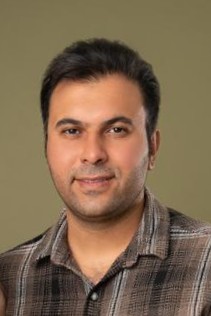 میلاد یاورنیایی