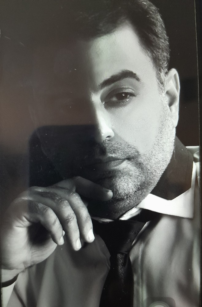 فرشاد کاروان
