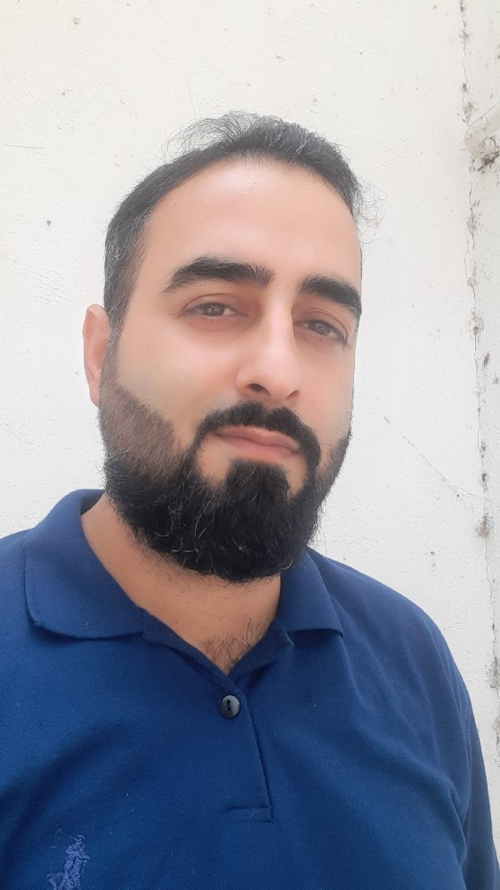 احسان احمدی نژاد