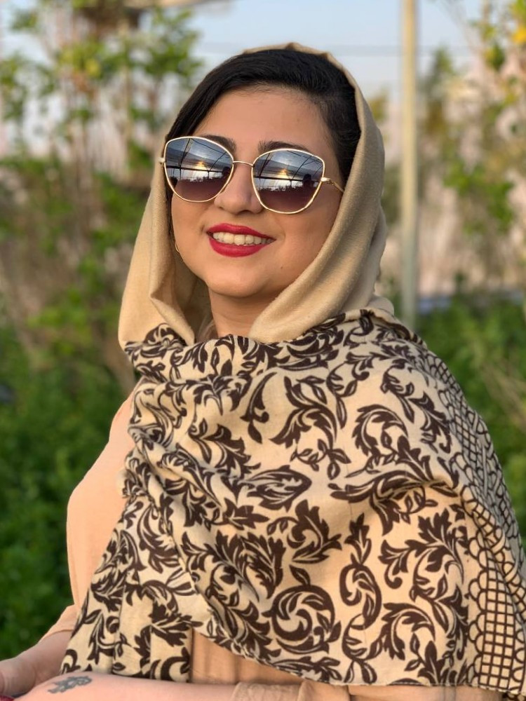زهرا جمال آبادی
