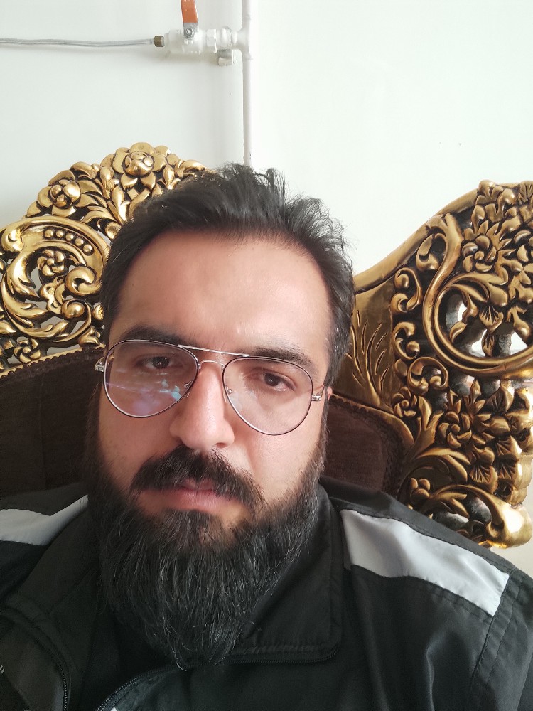 داریوش سلگی