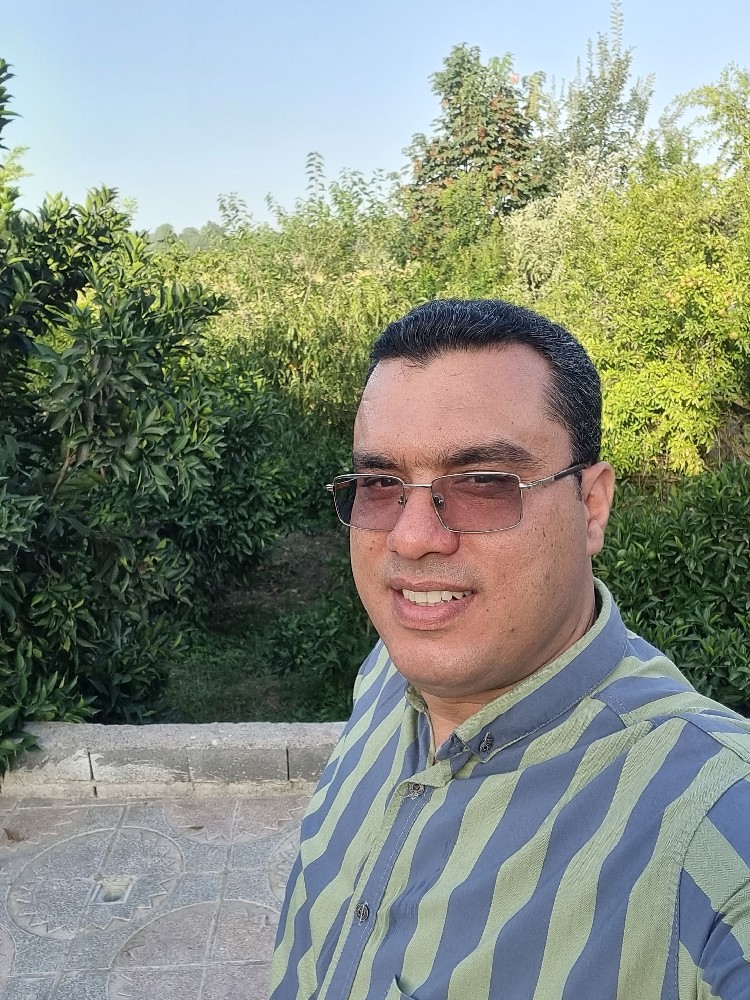 سید حسین سید نژاد