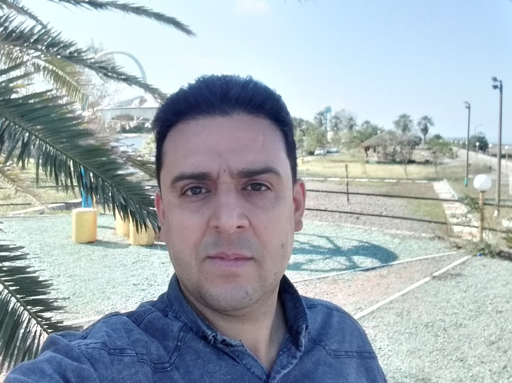 حسن حقیقی