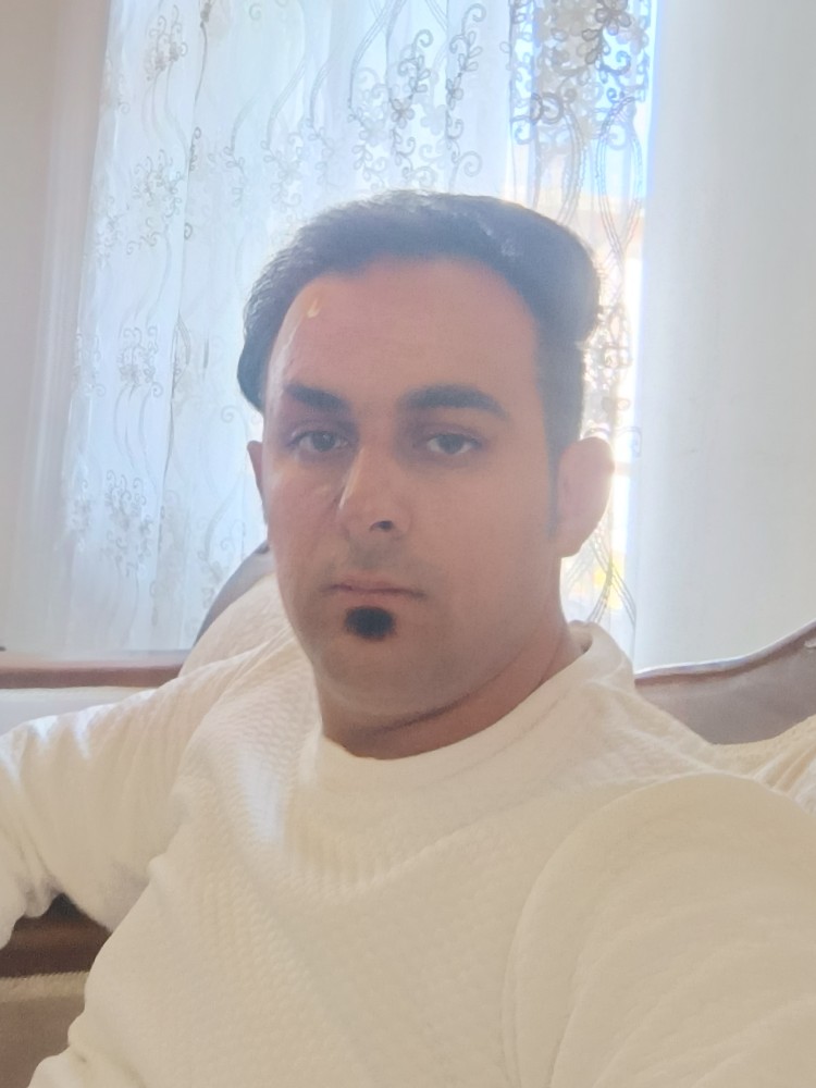 نادر ناصری فرد