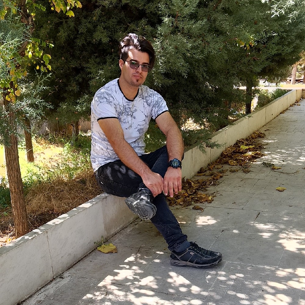 میثم شکیبا