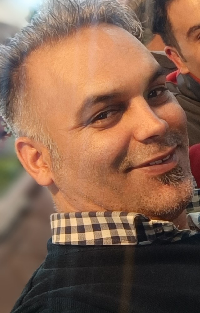 میثم حکمت