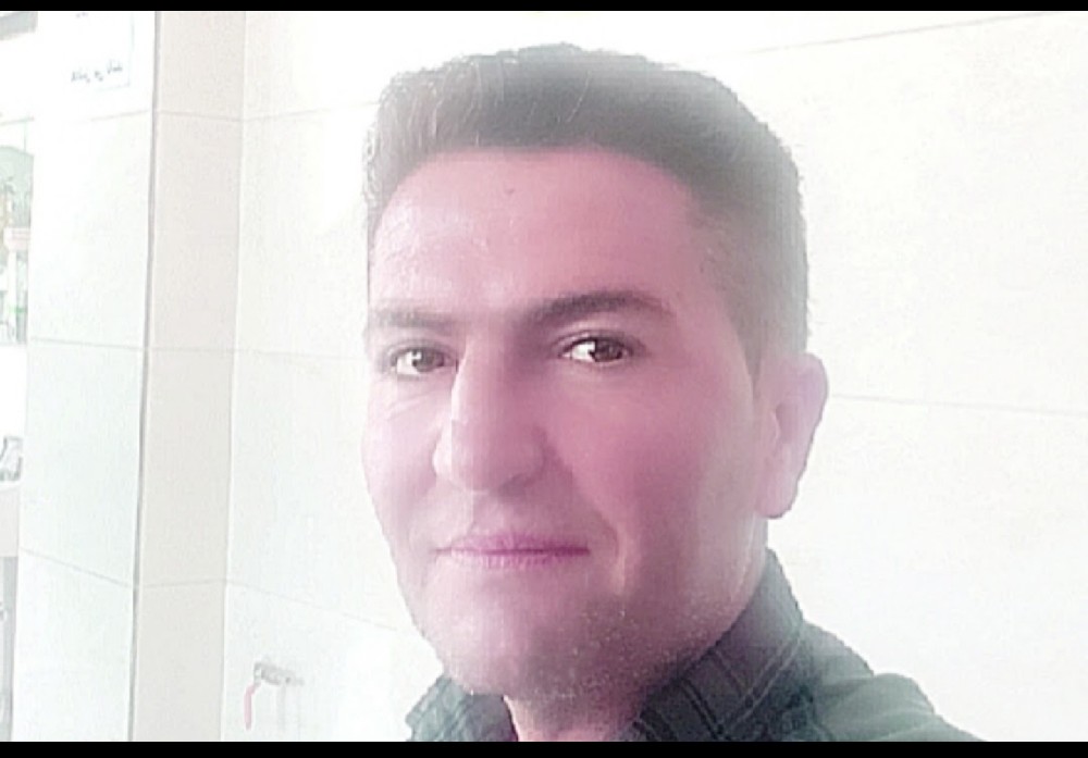 منور عظیمی