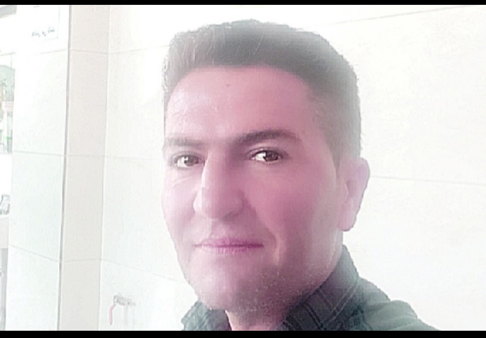 منور عظیمی