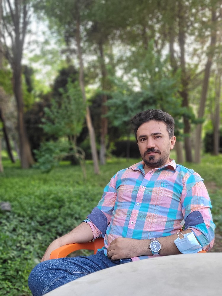 مهرداد مصاحب