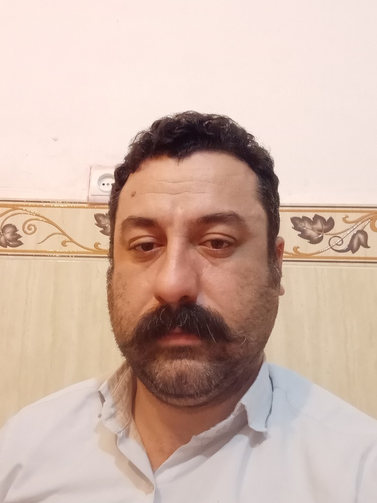 برومند رستمی