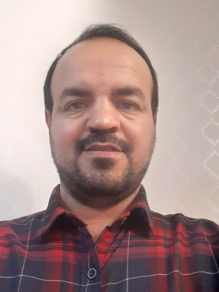 علیرضا نیک نژاد