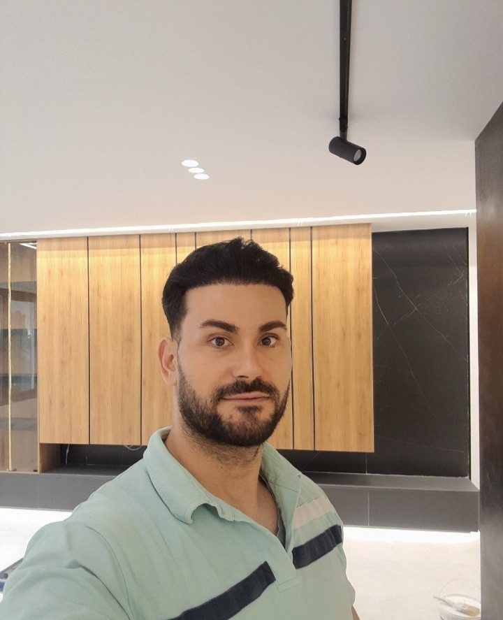 فرهاد شاملو