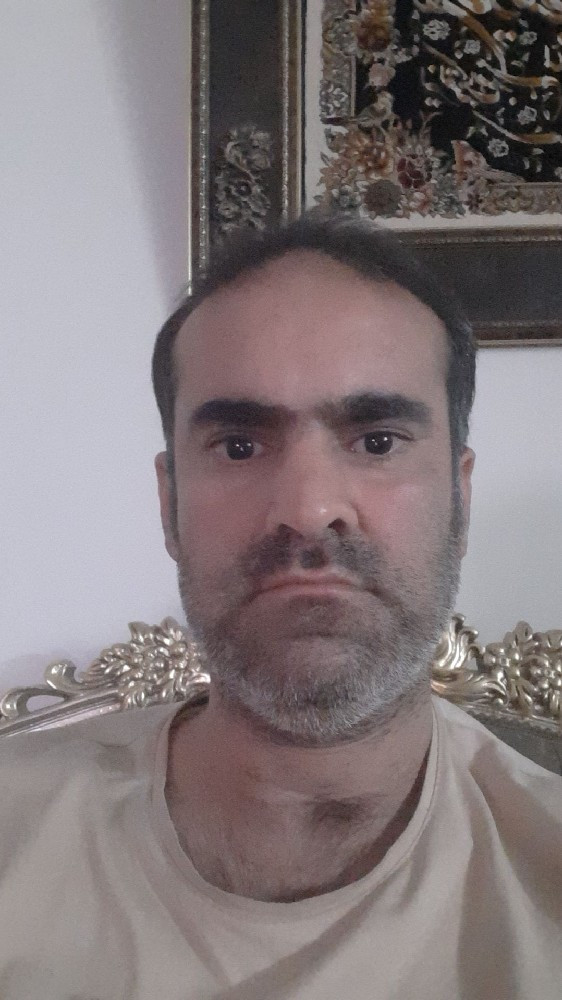 احمد کریمی نیا