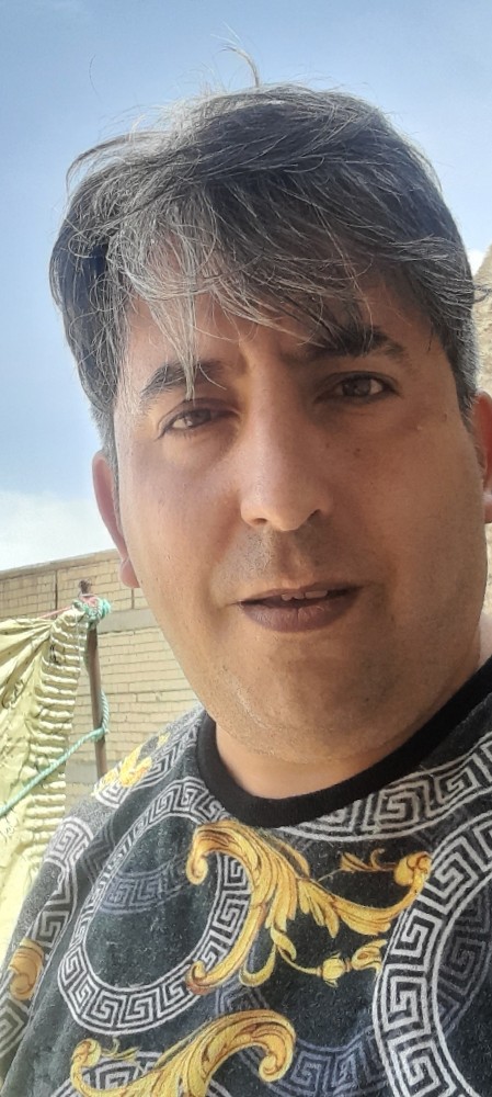 احسان پوستکار