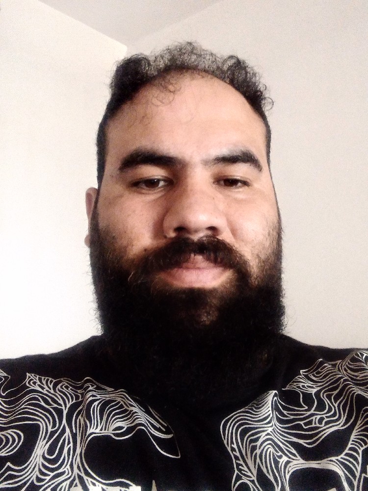 رضا منفردنیا