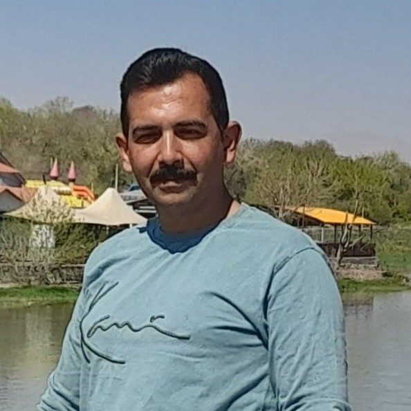 مهرداد ناطقی
