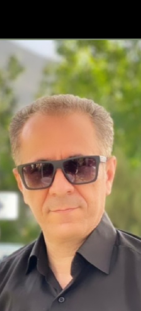 رضا اصلانی