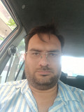 آرش احسانی