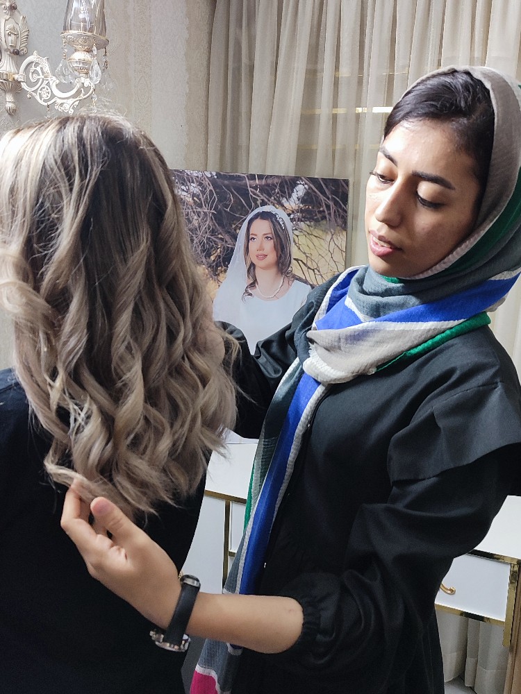 یاسمین رستمی