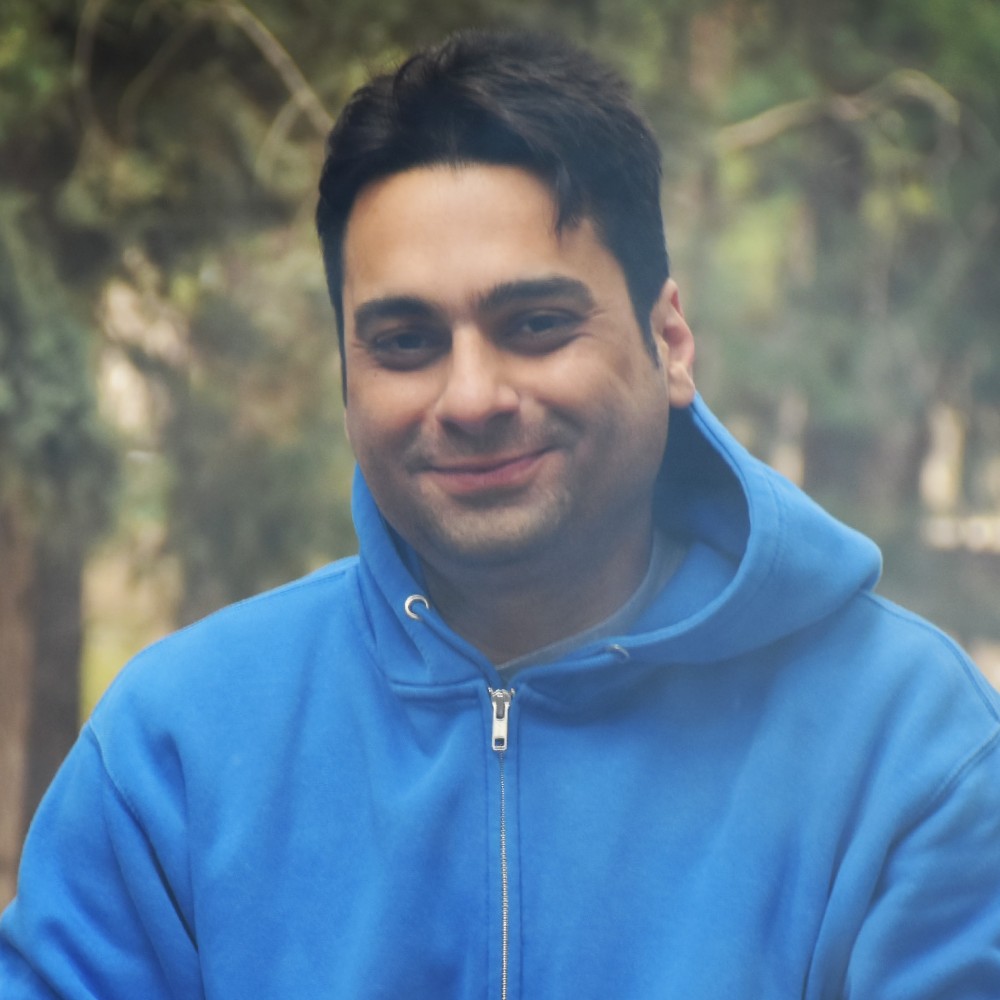 میلاد نجفی