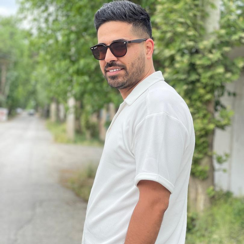 احمد وحدتی فر