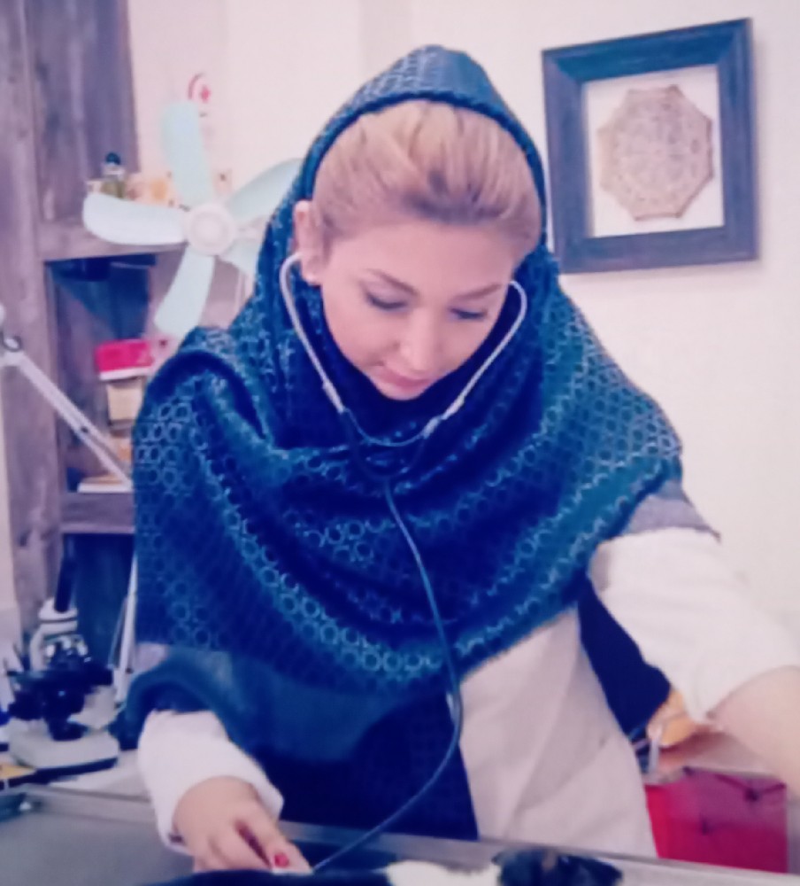افروز طاهری