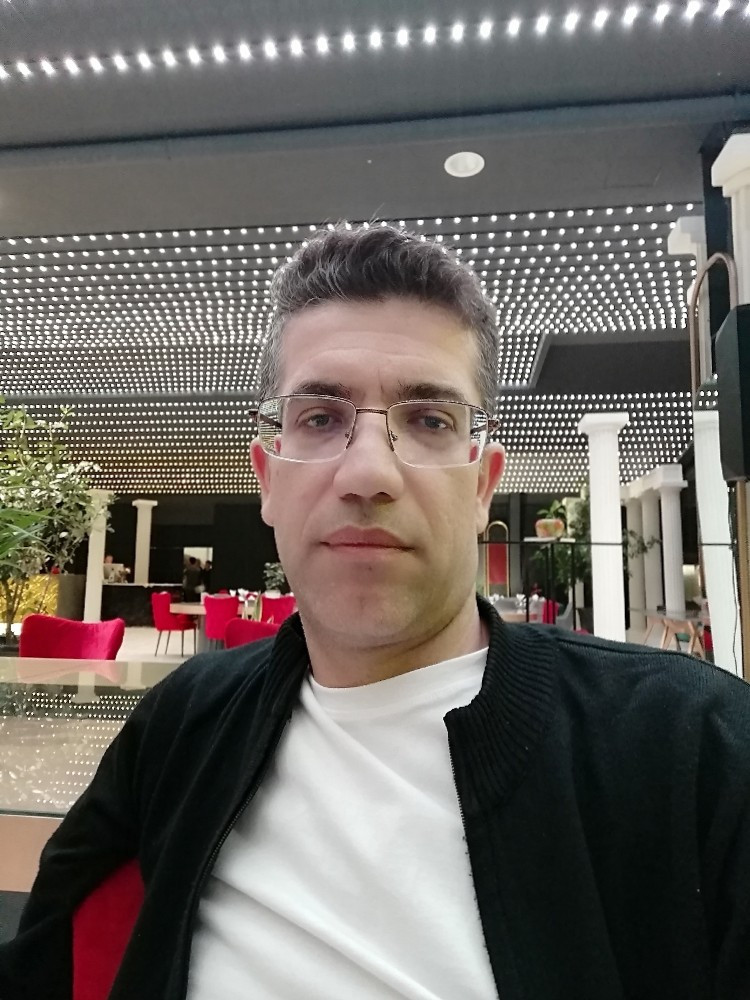 بهنام شیری