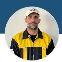 یوسف لاری زاده