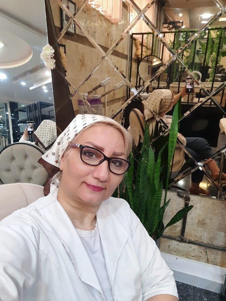 پروین حسینی
