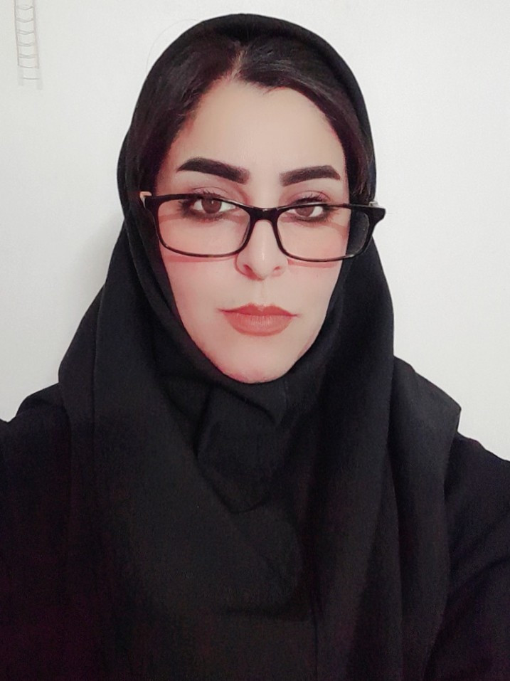 کبری وحیدی