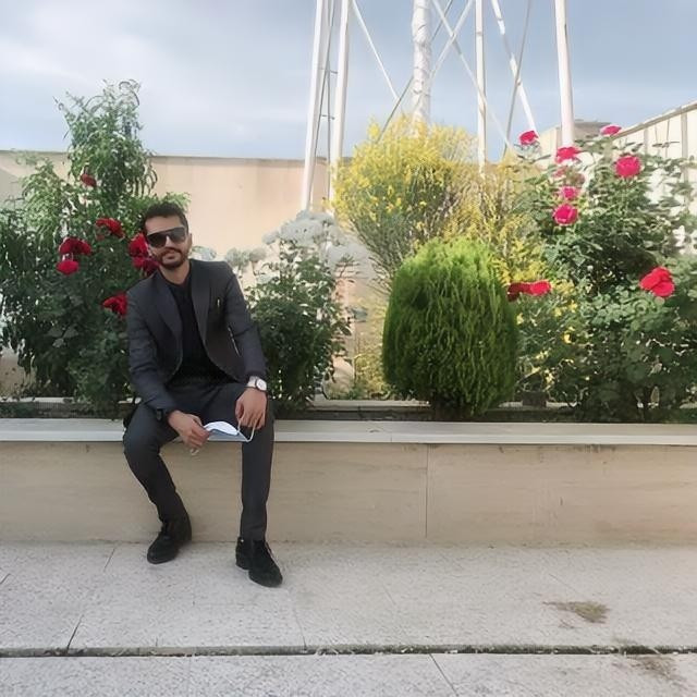 میلاد سرمدی