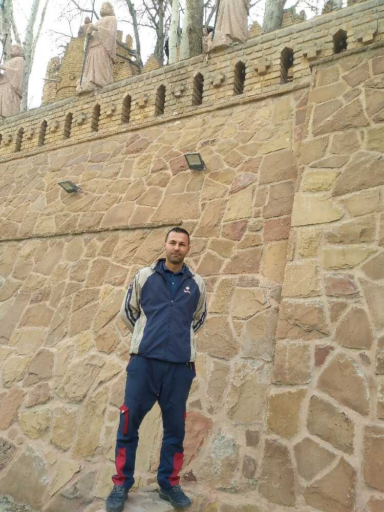 افشين اخلاقی
