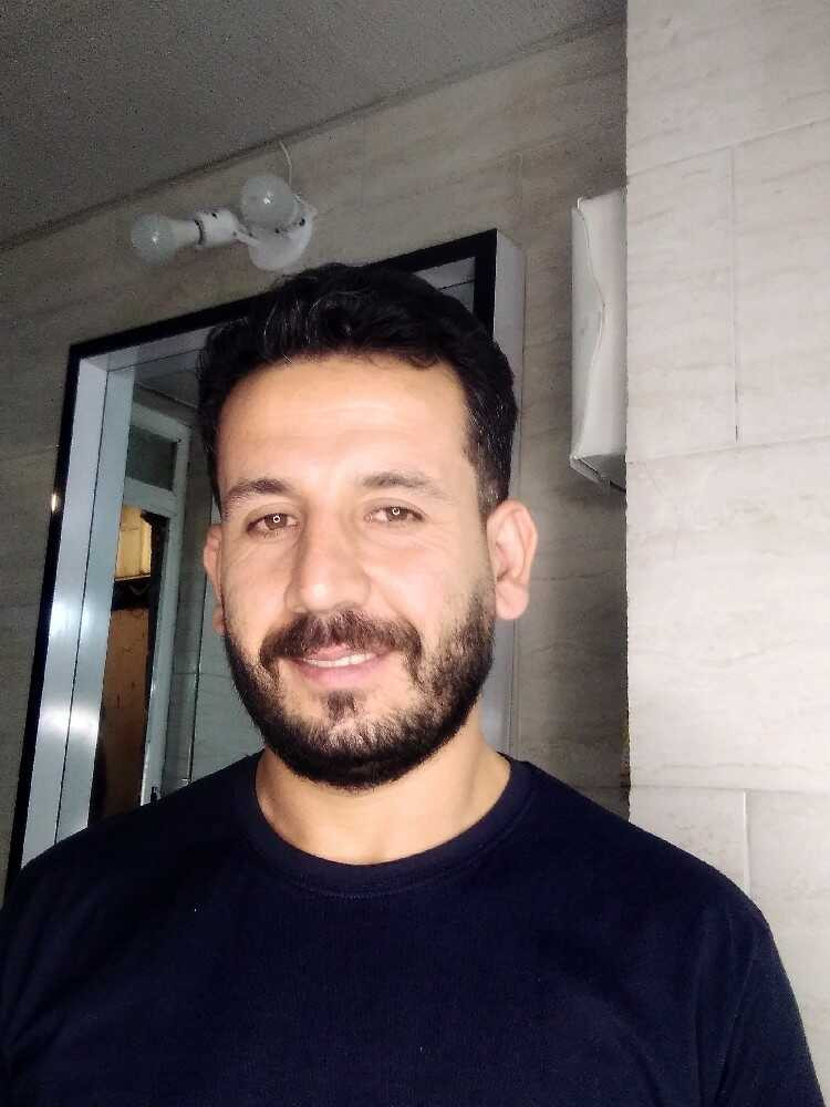 مهران دانشور